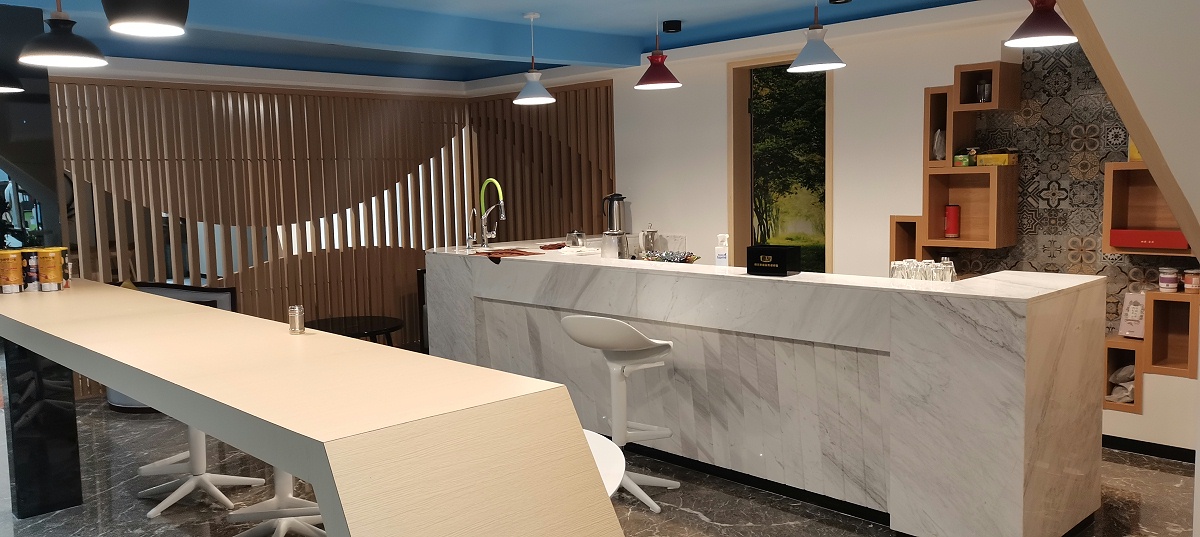 mg����ͻ��